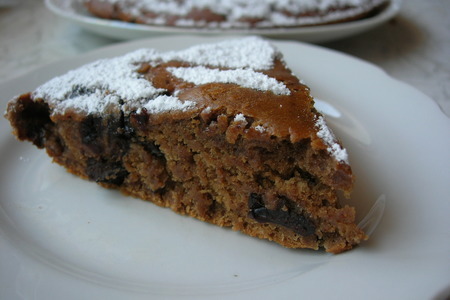 Постный пирог с черносливом и кофе. видео