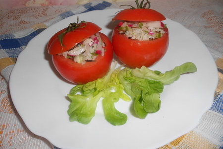 Овощной салат с рисом басмати микс в помидорных чашечках