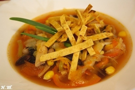 Фото к рецепту: Куриный суп тortilla