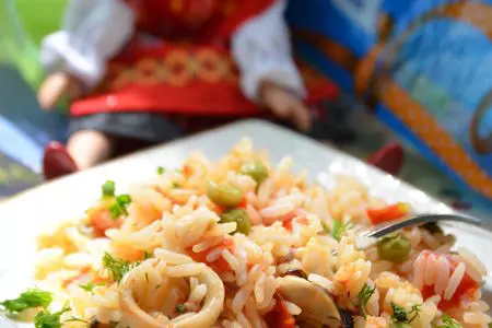 Рис с морепродуктами в португальском стиле