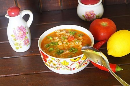 Тунисский суп с нутом и перловкой