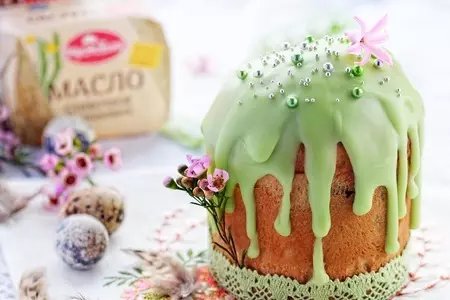 Пасхальный кулич "ажурный"