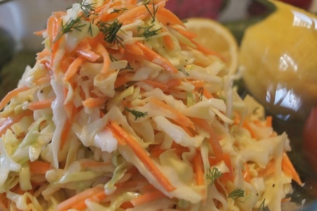 Фото к рецепту: Салат "коул слоу". самый вкусный капустный салат! 