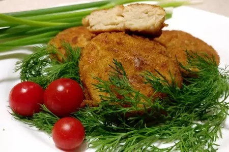 Рыбные котлеты из хека