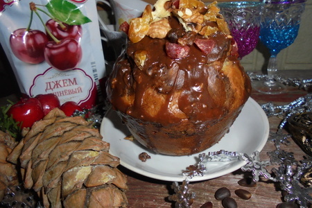Кекс с грецкими орехами, кумкватом и вишневым джемом