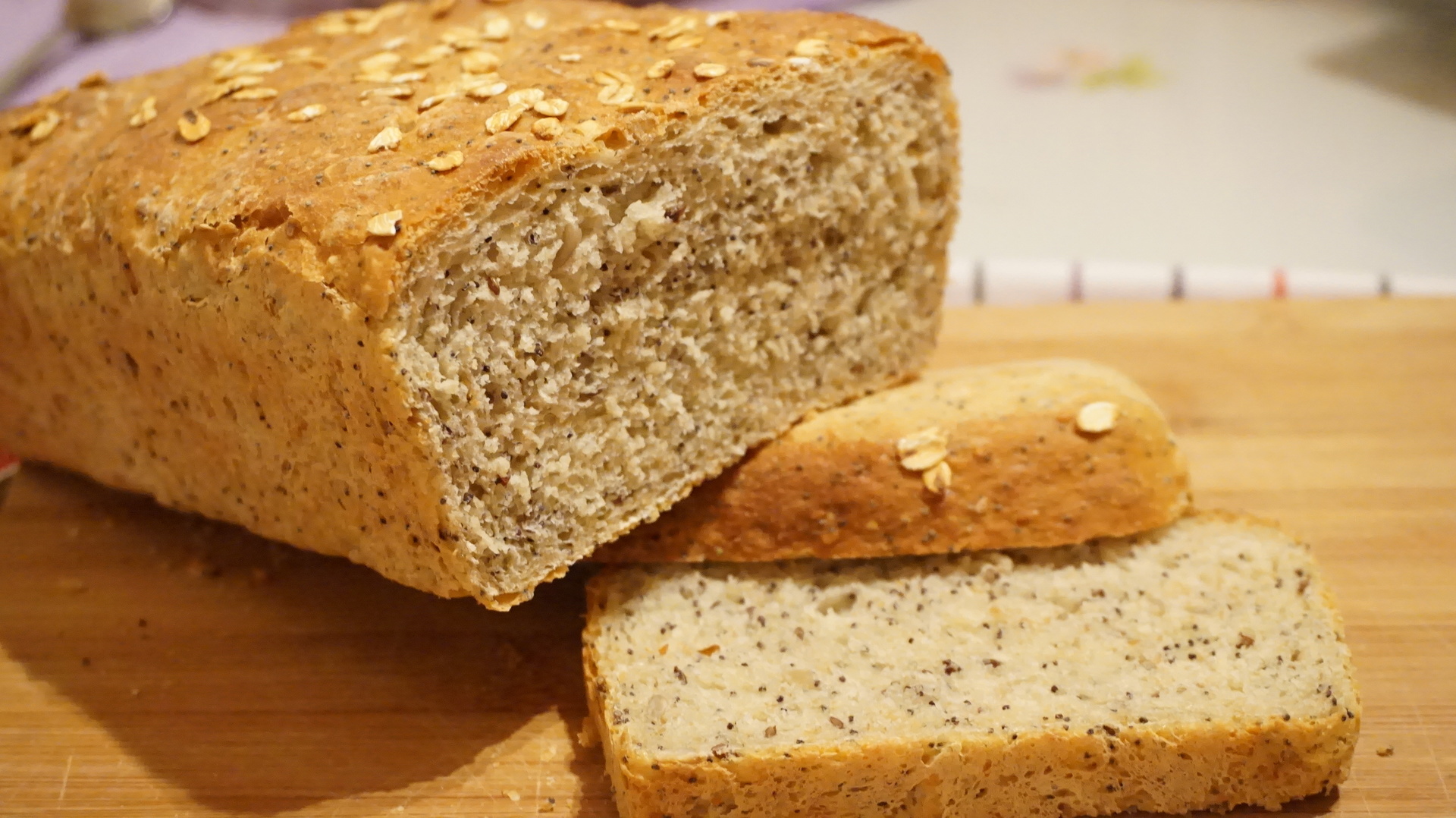 Слоеный хлеб рецепт. Хлеб со льном. Хлеб мультизлаковый. Домашний хлеб. Слоеный хлеб.