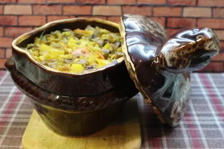 Тушенная говядина (рагу) с апельсинами.