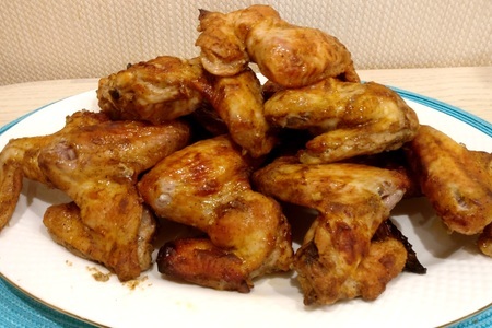 Фото к рецепту: Вместо мангала. куриные крылышки в маринаде в духовке