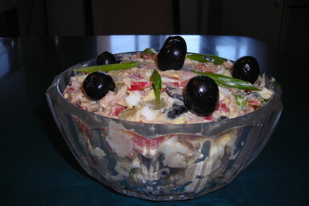 Фото к рецепту: Салат из туны
