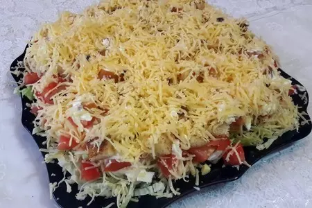 Салат цезарь со свининой