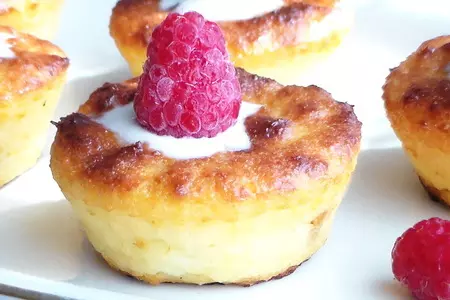 Диетические сырники в духовке. очень нежные и вкусные
