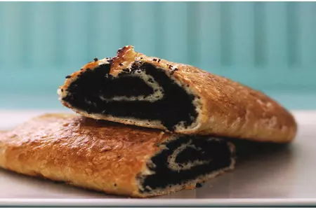 Маковый рулет