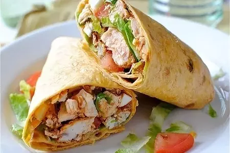 Ролл из курицы
