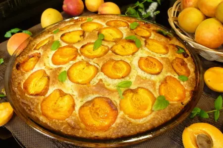 Пирог с абрикосами