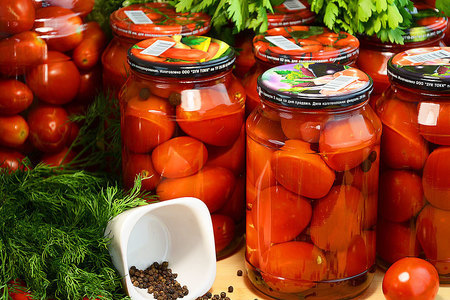 Фото к рецепту: Маринованные помидоры на зиму без уксуса