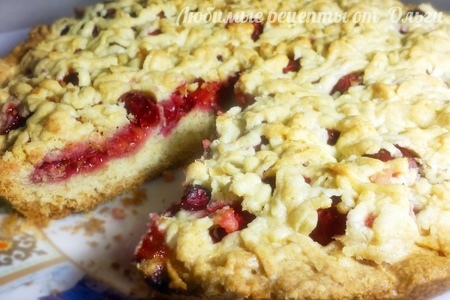 Фото к рецепту: Пирог вишневый из песочного теста! тертый пирог с вишней. просто объеденье!