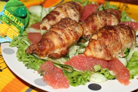 Куриные грудки с хлебной крошкой и зеленью + салат с грейпфрутом