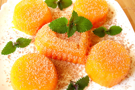Фото к рецепту: Десерт из тыквы с апельсиновым ароматом