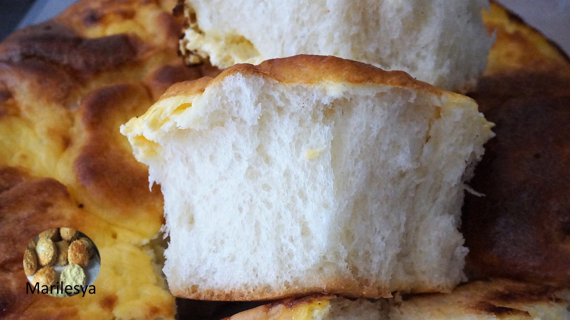 Хлеб заливной рецепт. Заливной хлеб. Турецкий хлеб в духовке. Белый заливной хлеб. Хлеб в Турции.