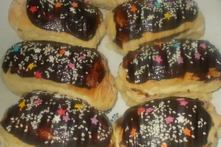 Булочки с начинкой и глазурью