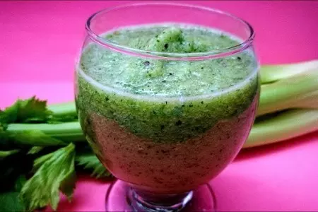 Смузи с сельдереем и киви