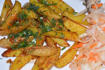 Картофель с чесноком в духовке