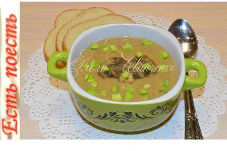 Суп-пюре с печенью, гречкой и грибами
