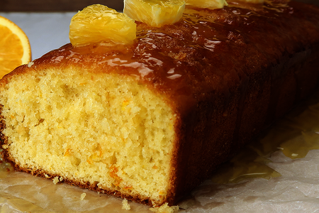 Фото к рецепту: Апельсиновый кекс под сладким соусом от пьера эрме