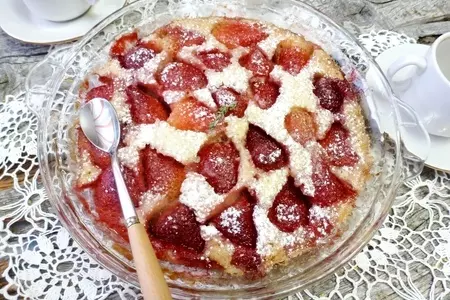 Ванильный пирог с клубникой