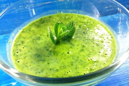 Зеленый соус из мяты
