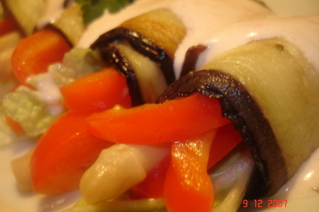Баклажаны со спаржей, болгарским перцем и пекинской капустой