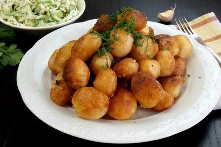 Фото к рецепту: Жареная молодая картошечка