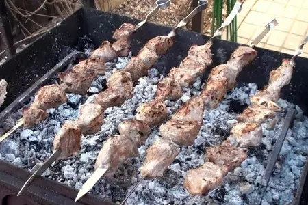Шашлык из говядины на кефире