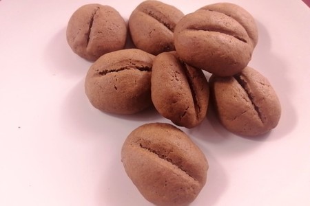 Фото к рецепту: Печенье «кофейные зерна»