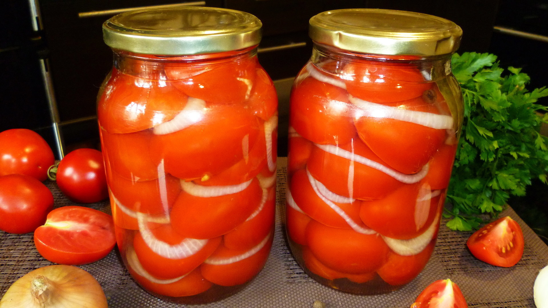 помидоры с луком и раст маслом на зиму фото 96