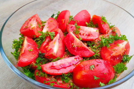 Быстрые маринованные помидоры с мятой