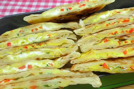 Лепешки сразу с начинкой