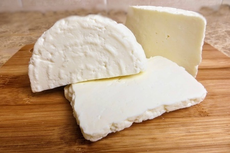 Адыгейский сыр на сыворотке