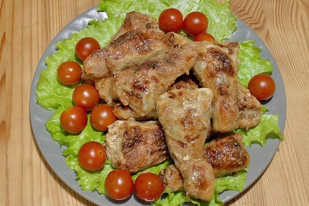 Фото к рецепту: Фаршированные куриные голени на праздничный стол