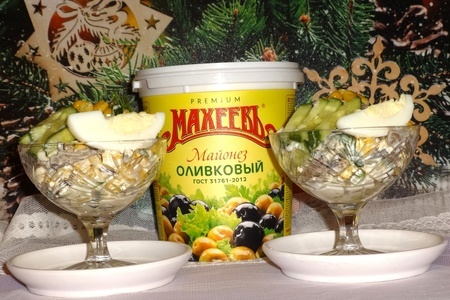Фото к рецепту: Салат с индейкой, кукурузой и майонезом "махеевъ" #махеевъ _чудеса_за_полчаса