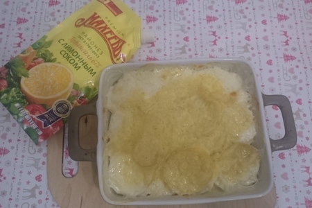Фото к рецепту: Запеченая картошечка под майонезом и сыром #махеевъ_чудеса_за_полчаса     