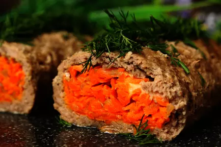 Диетический мясной рулет