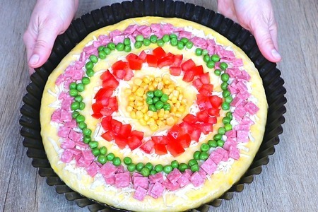 Радужная пицца-пирог