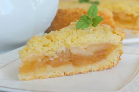 Сбричолата с яблоками
