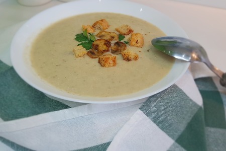 Фото к рецепту: Грибной крем-суп