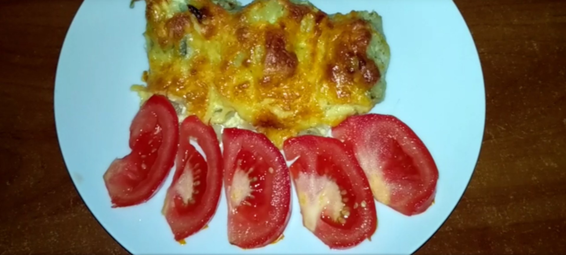 Рыба, запечённая в сметанно-грибном соусе