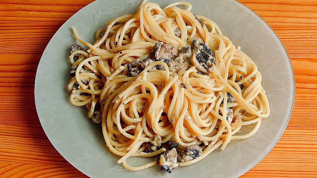 Шампиньоны соус для спагетти