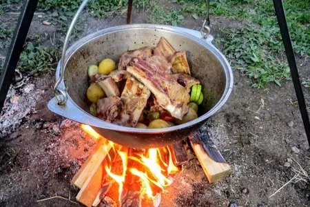 Рагу - шашлык в казане