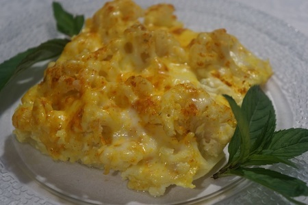 Фото к рецепту: Цветная капуста запеченная с картошкой в духовке