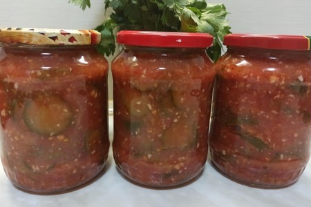 Салат из огурцов в томатном соусе на зиму